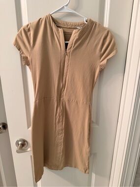 French Connection Beige Short Sleeve Zip Front Dress